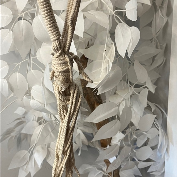 FINN & EMMA Macrame Swing Needs Cleaning - Picture 10 of 10